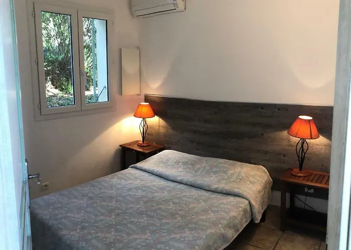 Isula Di I Corsi 宗扎